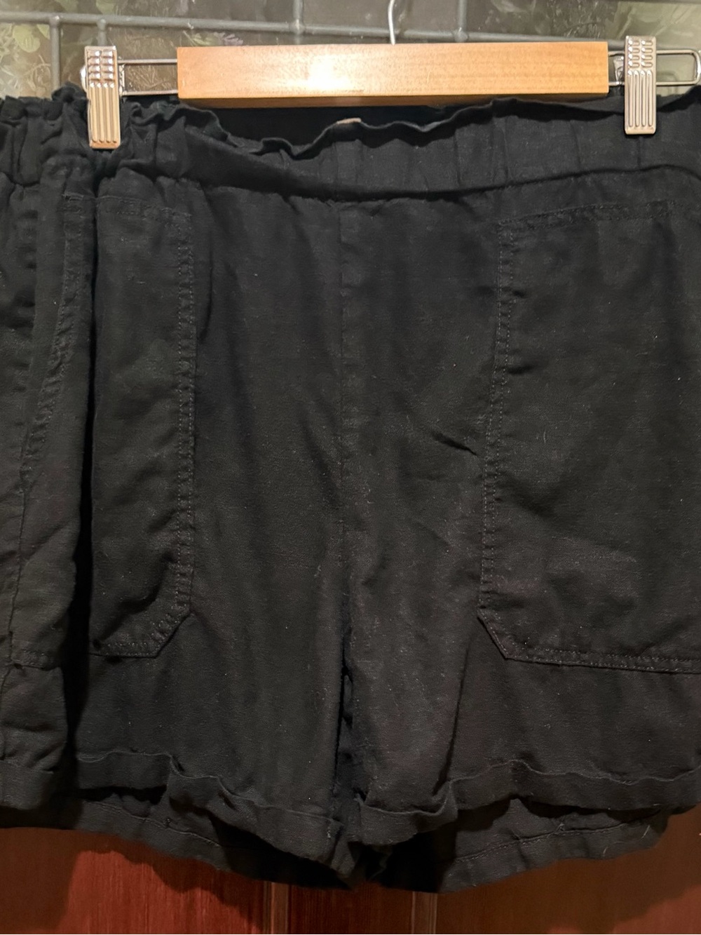 Briggs New York Black Linen-Blend Elastic Waist Shorts